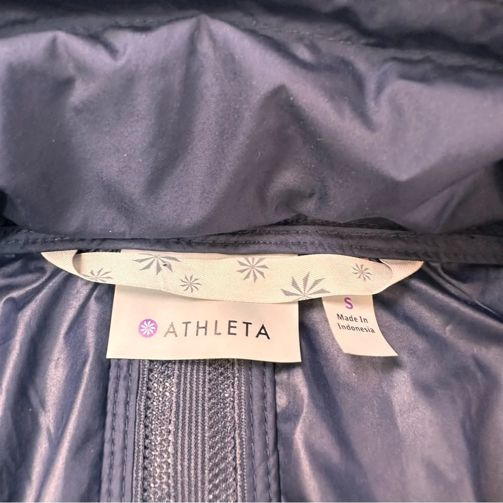 Athleta Performance Running Vest, Reflective Racerback Navy Blue with Hood, S